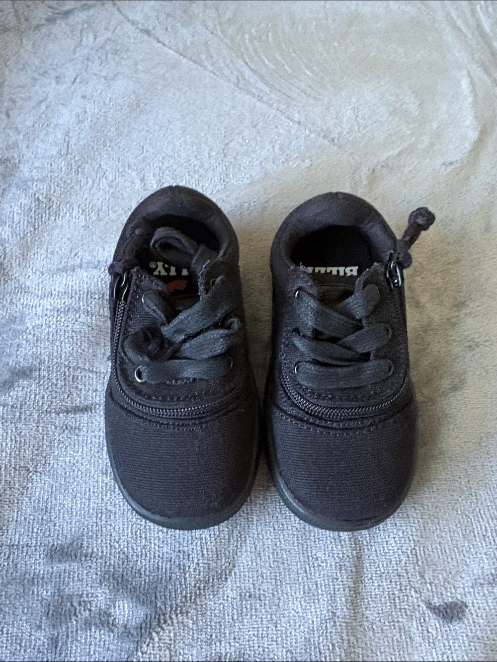 New without tags Billy zip shoes 6 toddler